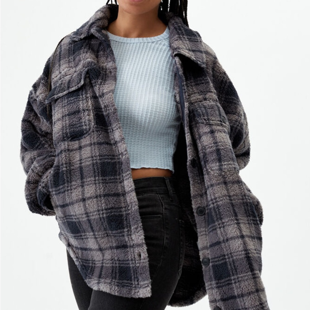 PacSun Plaid Teddy Jacket in Black and Gray